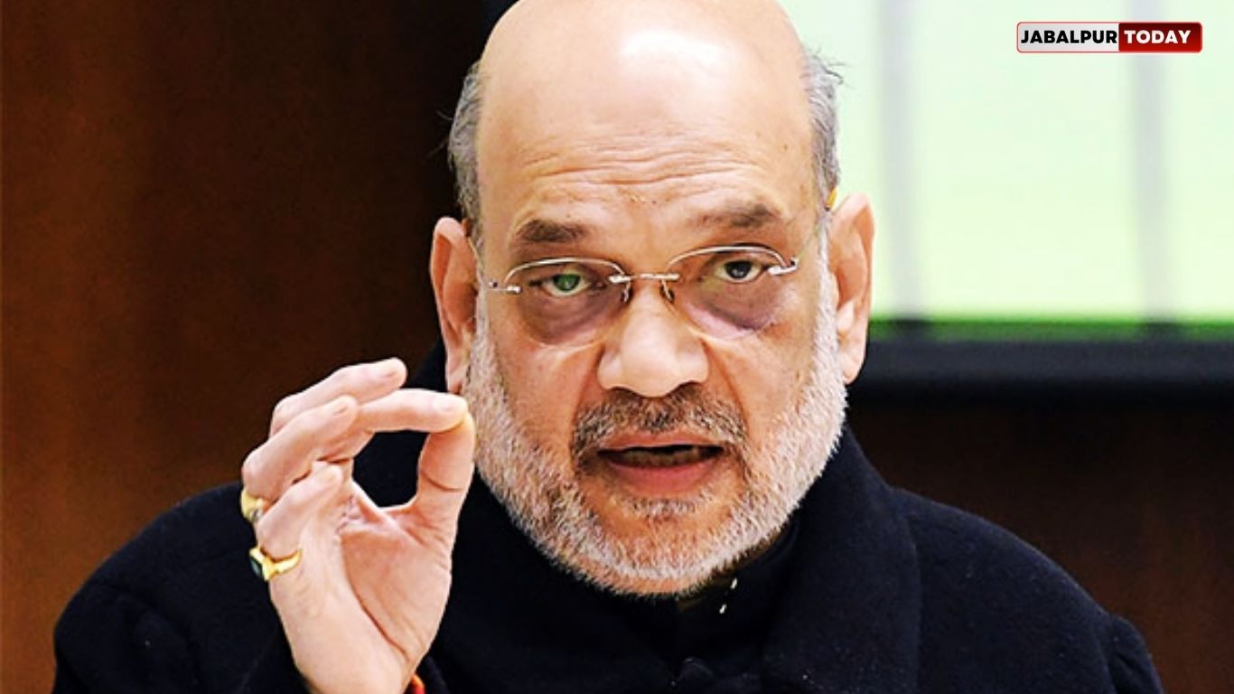 Amit Shah Sparks Language Debate: “Soon, Speaking Only English Will Be a Matter of Shame”