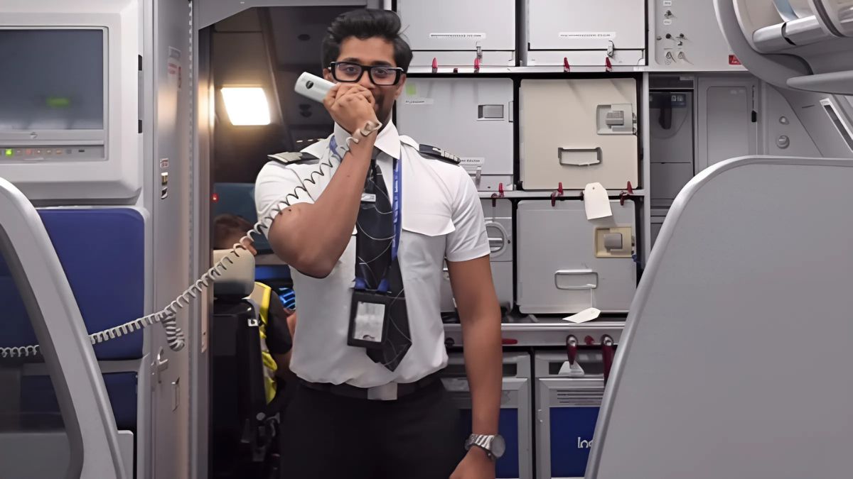 Tamil Nadu Pilot’s Cute Hindi Wins Hearts Mid-Air, Internet Applauds Effort