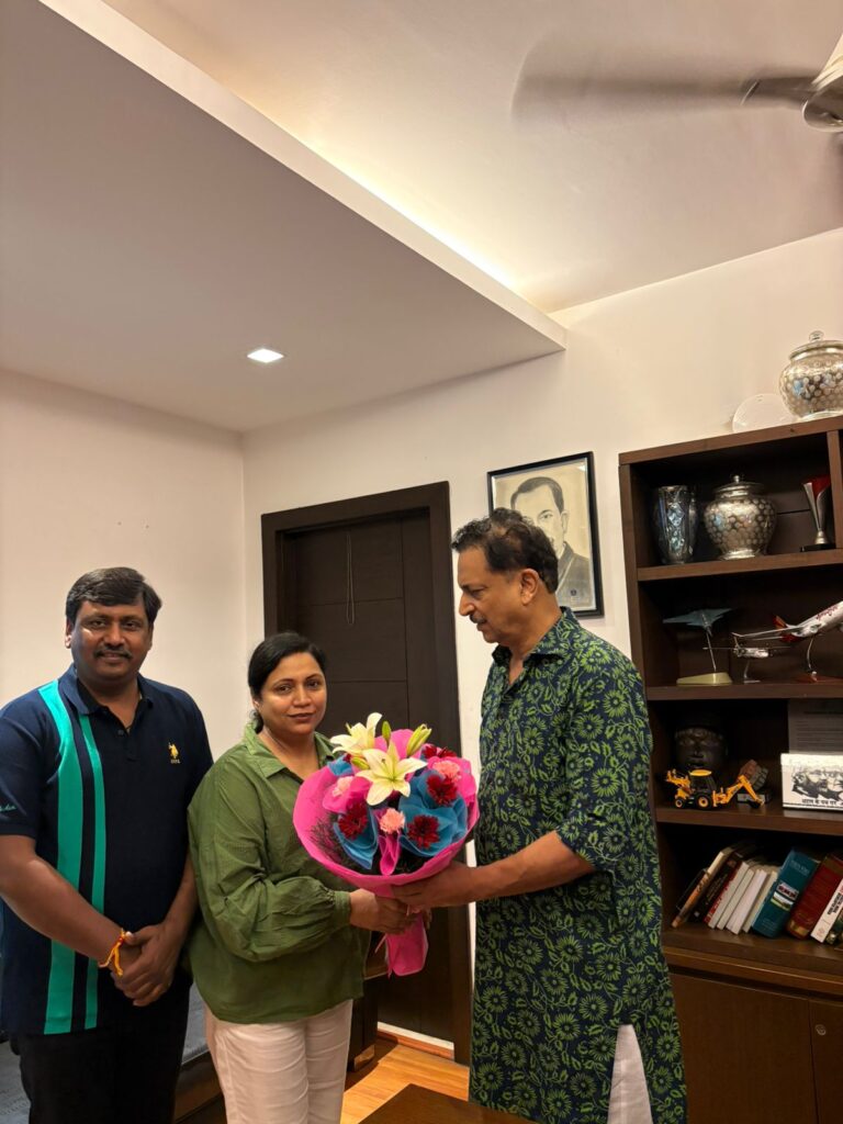 Rakesh Kumar Singh & Parul Singh extend congratulations to Rajiv Pratap Rudy on winning Constitution Club election