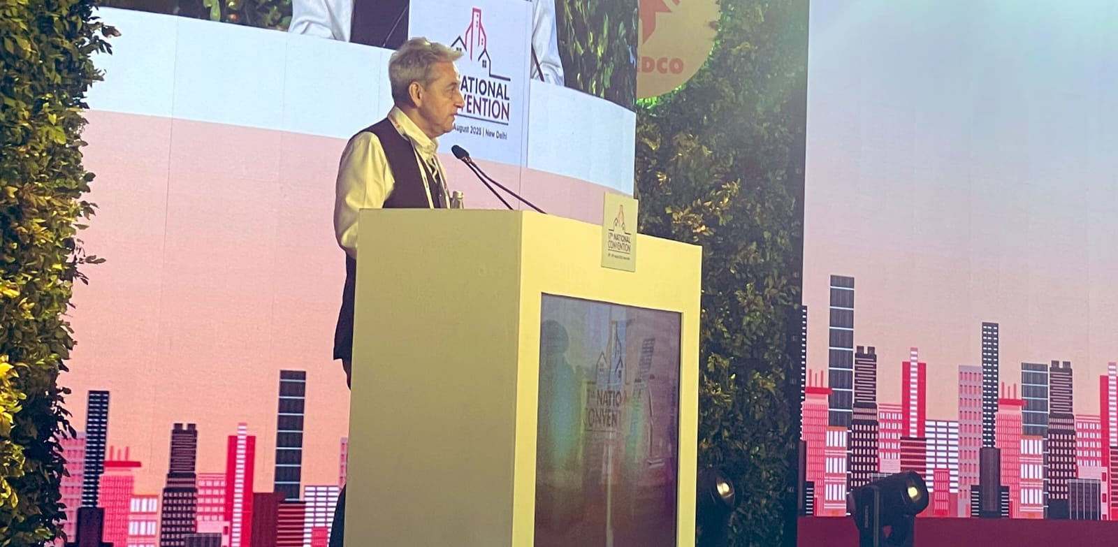 CS Shri Sudhansh Pant attends 17th National Conference of NAREDCO