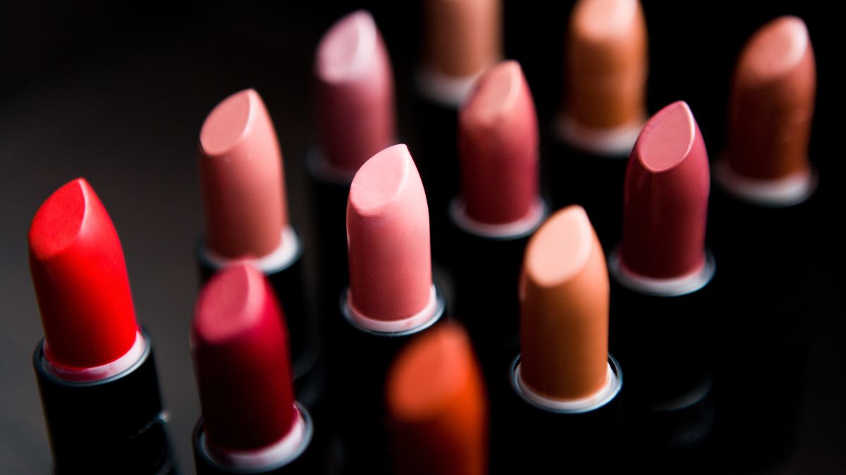 Your Makeup Kit is Incomplete Without the Right Lipstick!