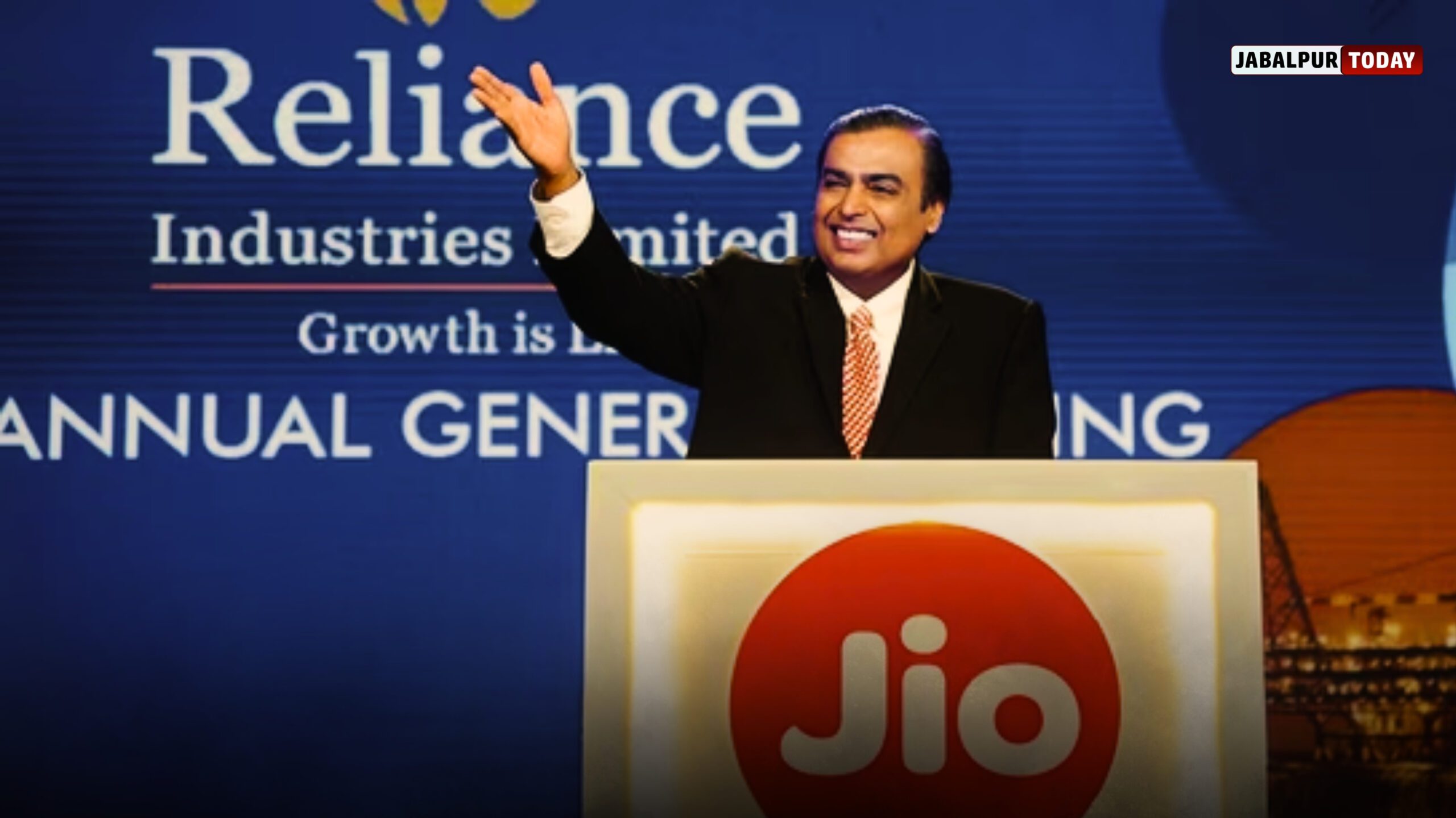 Reliance Industries’ Q3 FY26 Earnings Shows Mixed Picture: Jio Boosts Revenue, But Profit Growth Remains Weak