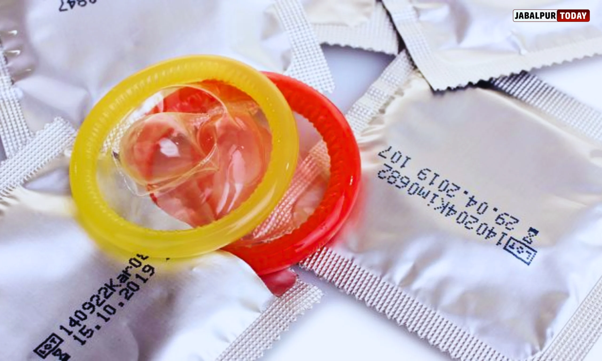 3x Surge in Condom Orders on Swiggy Instamart for Valentine's Week, Here’s What Indians Ordered Most This February