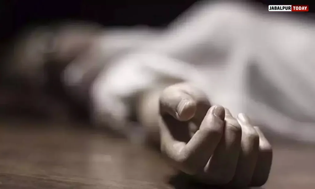 Ghaziabad Triple Suicide: Three Minor Sisters Aged 12, 14, 16 Jump from 9th Floor Over Korean Online Gaming Addiction; Suicide Note Blames Parental Ban