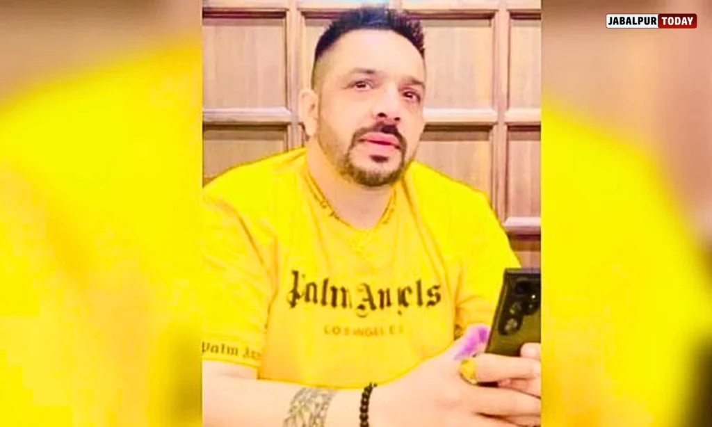 Punjab AAP Leader Lucky Oberoi Shot Dead Outside Jalandhar Gurdwara: 5–13 Bullets Fired in Daylight Attack, Probe Underway