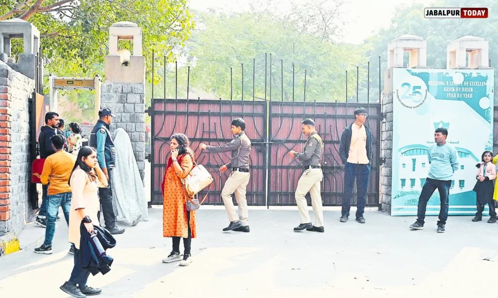 Delhi Schools Receive Bomb Threats Invoking ‘Khalistan’; Parliament Warned for Feb 13 – Evacuations and Probes Ongoing