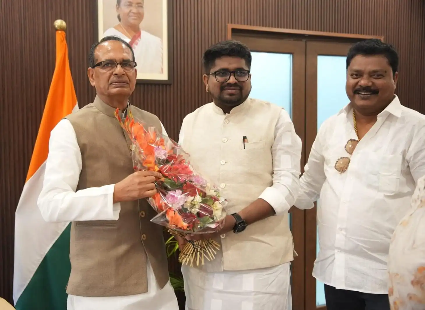 Dr. S. Selvaganesh and Dr. Bhargav Mallappa Call on Union Minister Shivraj Singh Chouhan; Appreciate Farmer-Centric Rural Reform Initiatives