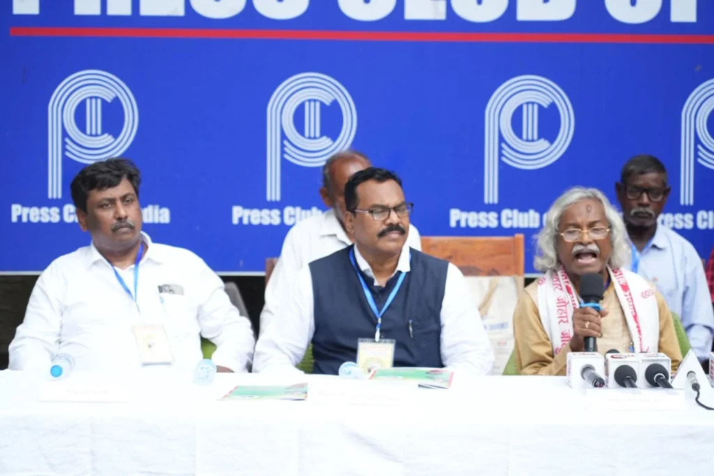 “We Are Adivasis, Not Vanvasi”: Tribal Representatives Submit 21-Point Charter to President, Demand Separate Religion Code and Constitutional Recognition