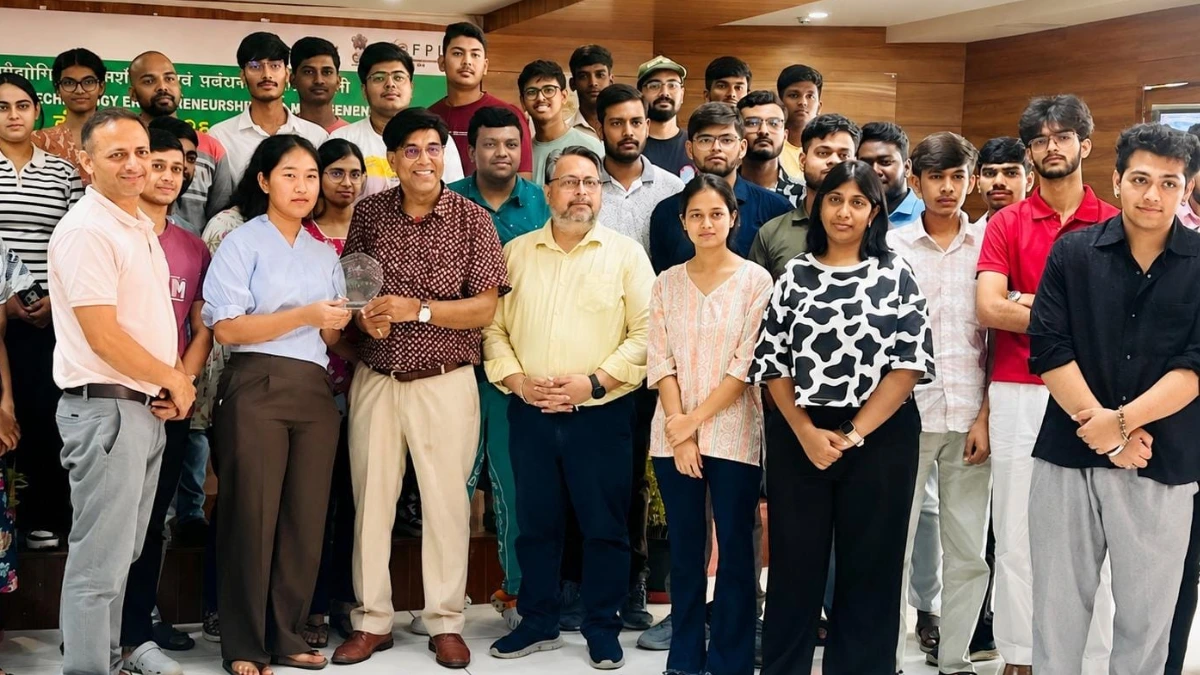 Dr. Manoj Kumar Sharma Engages NIFTEM’s New Batch Through Interactive Communication Session