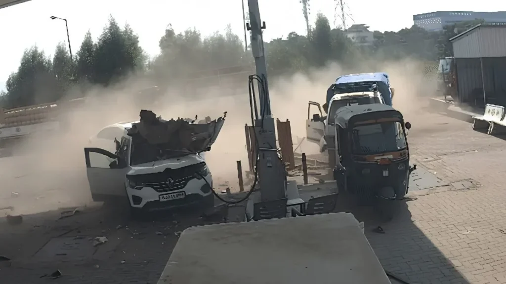 CNG Cylinder Bursts at Karjan Fuel Station, Blast Damages Several Cars